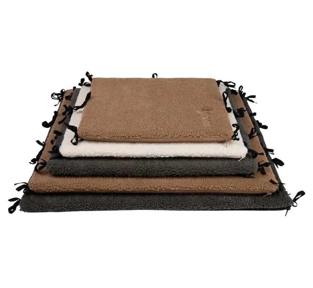 District70 District 70 Sherpa Bench Divider Donkergrijs- Reisbench Hond